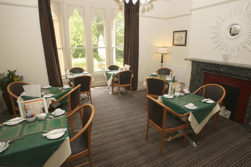 Cliff Lawn Hotel Лідс Екстер'єр фото